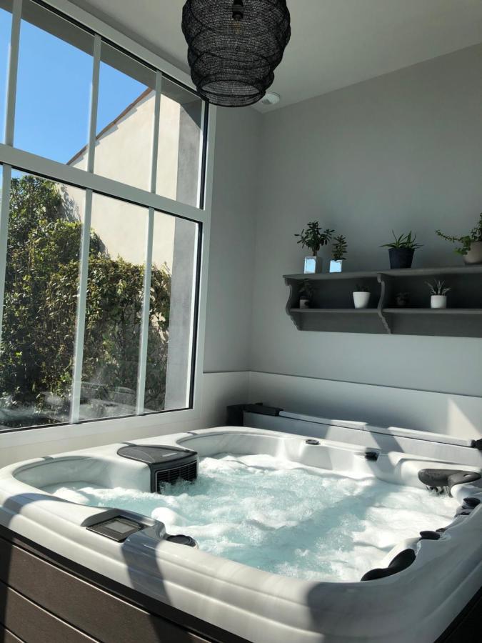 Maison M, Chambre Privee Acces Jardin Piscine Et Jacuzzi Pres De La Rochelle ลาโรแชล ภายนอก รูปภาพ