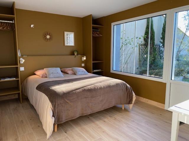Maison M, Chambre Privee Acces Jardin Piscine Et Jacuzzi Pres De La Rochelle ลาโรแชล ห้อง รูปภาพ